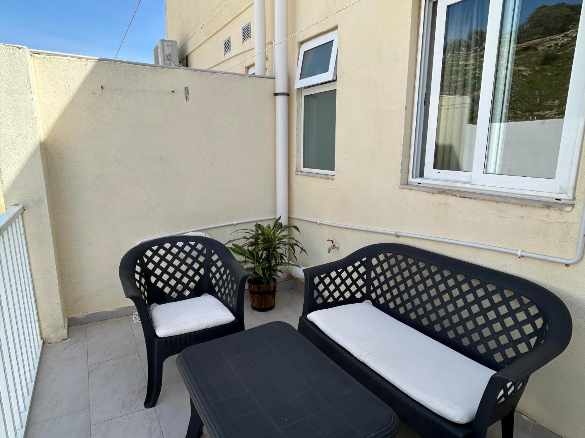 Arzella Apartments Xlendi Stylish Stay Near Beach Local Eats Ngoại thất bức ảnh