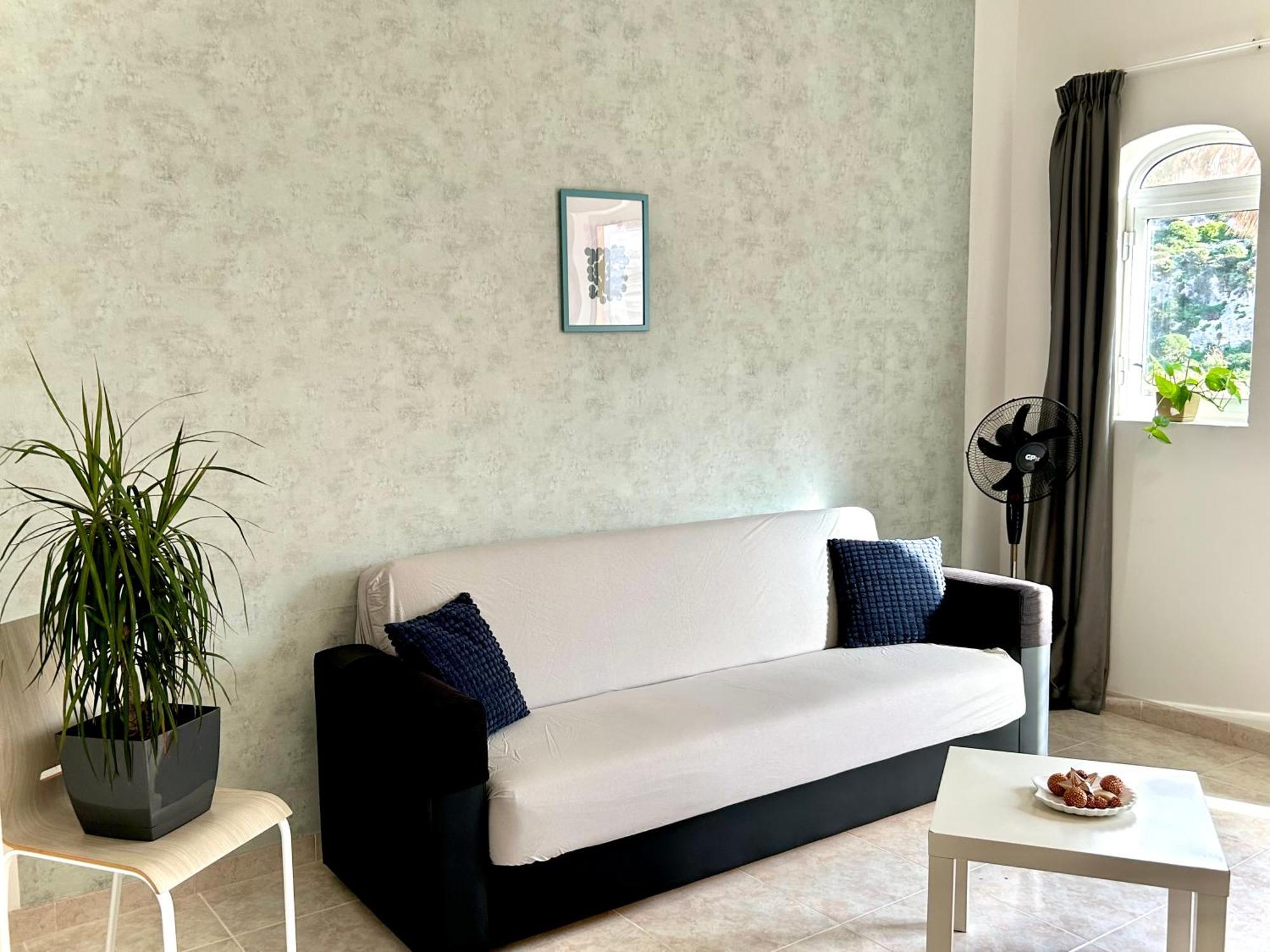 Arzella Apartments Xlendi Stylish Stay Near Beach Local Eats Ngoại thất bức ảnh