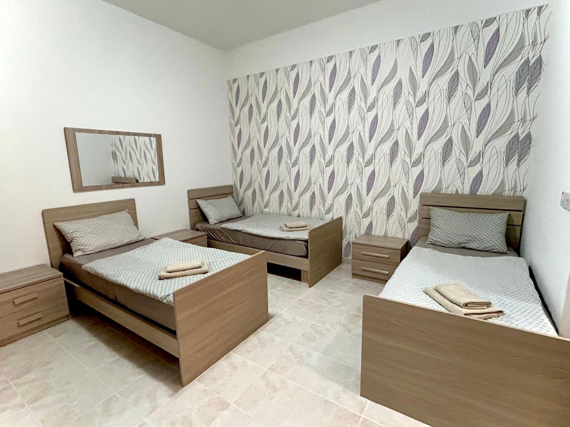Arzella Apartments Xlendi Stylish Stay Near Beach Local Eats Ngoại thất bức ảnh