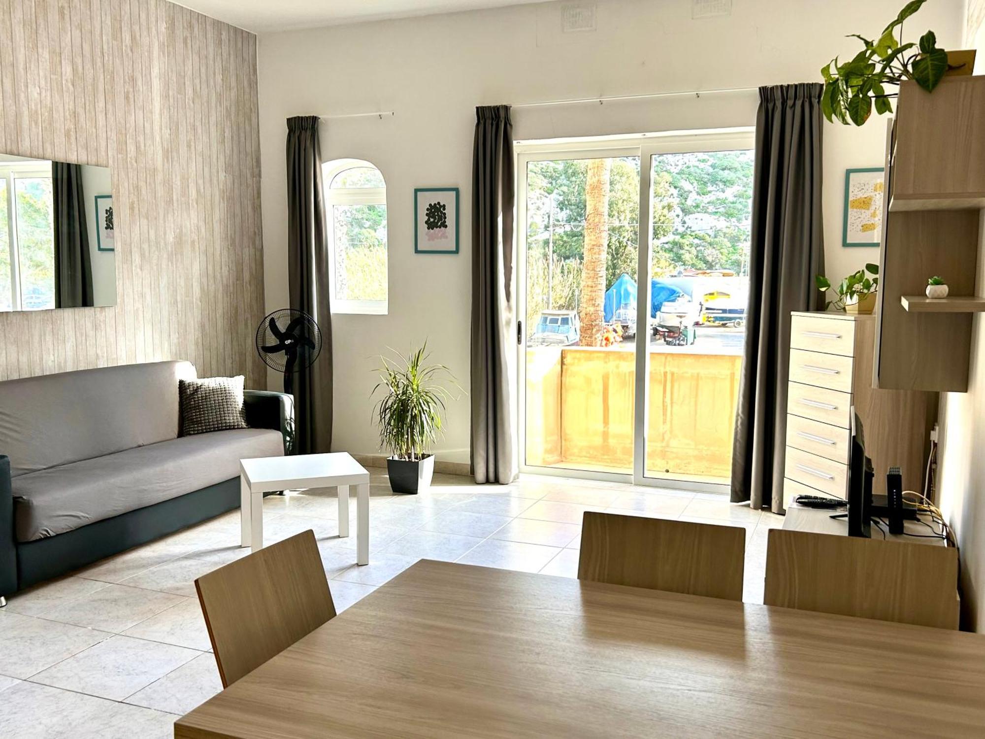 Arzella Apartments Xlendi Stylish Stay Near Beach Local Eats Ngoại thất bức ảnh