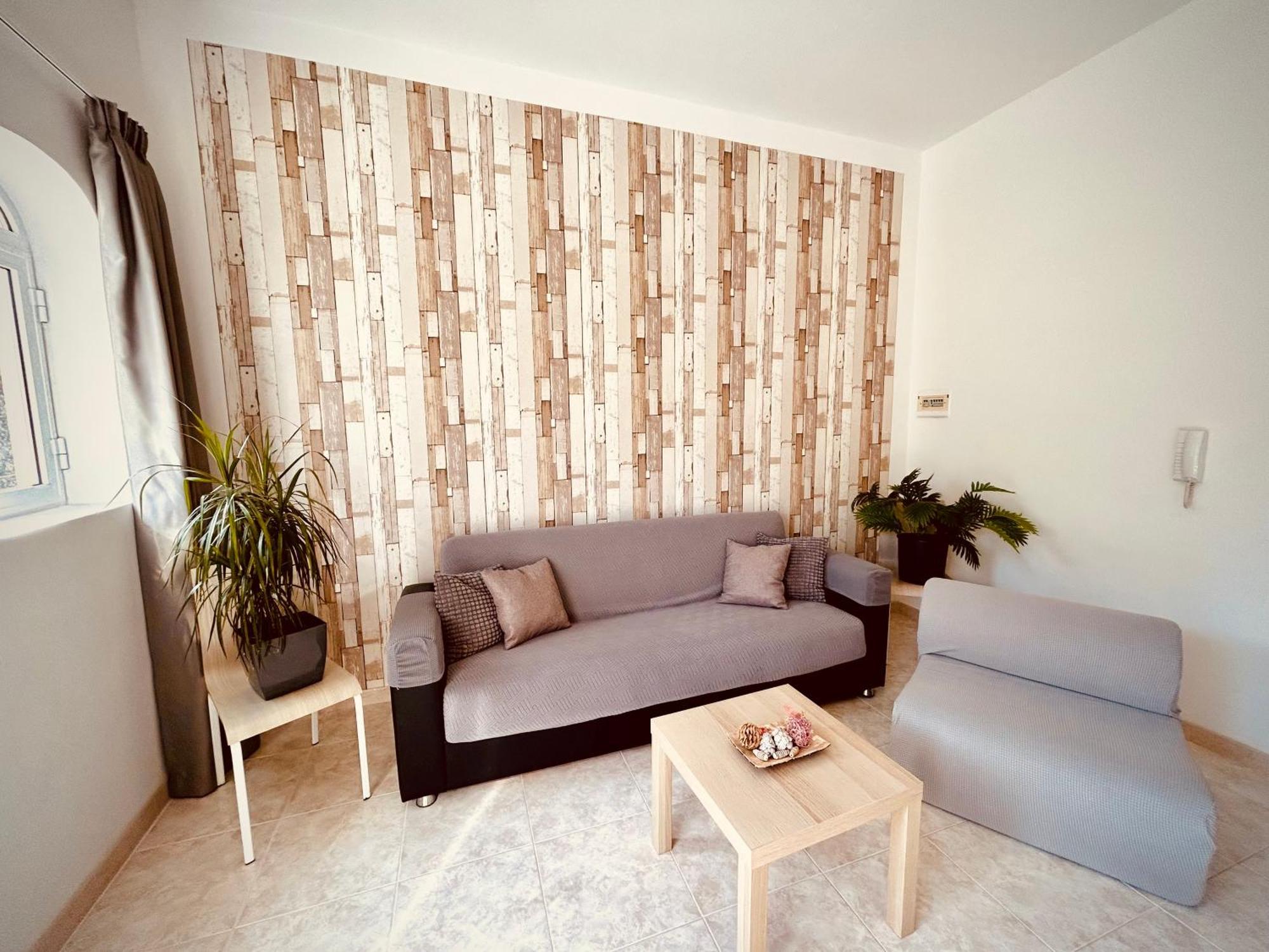 Arzella Apartments Xlendi Stylish Stay Near Beach Local Eats Ngoại thất bức ảnh