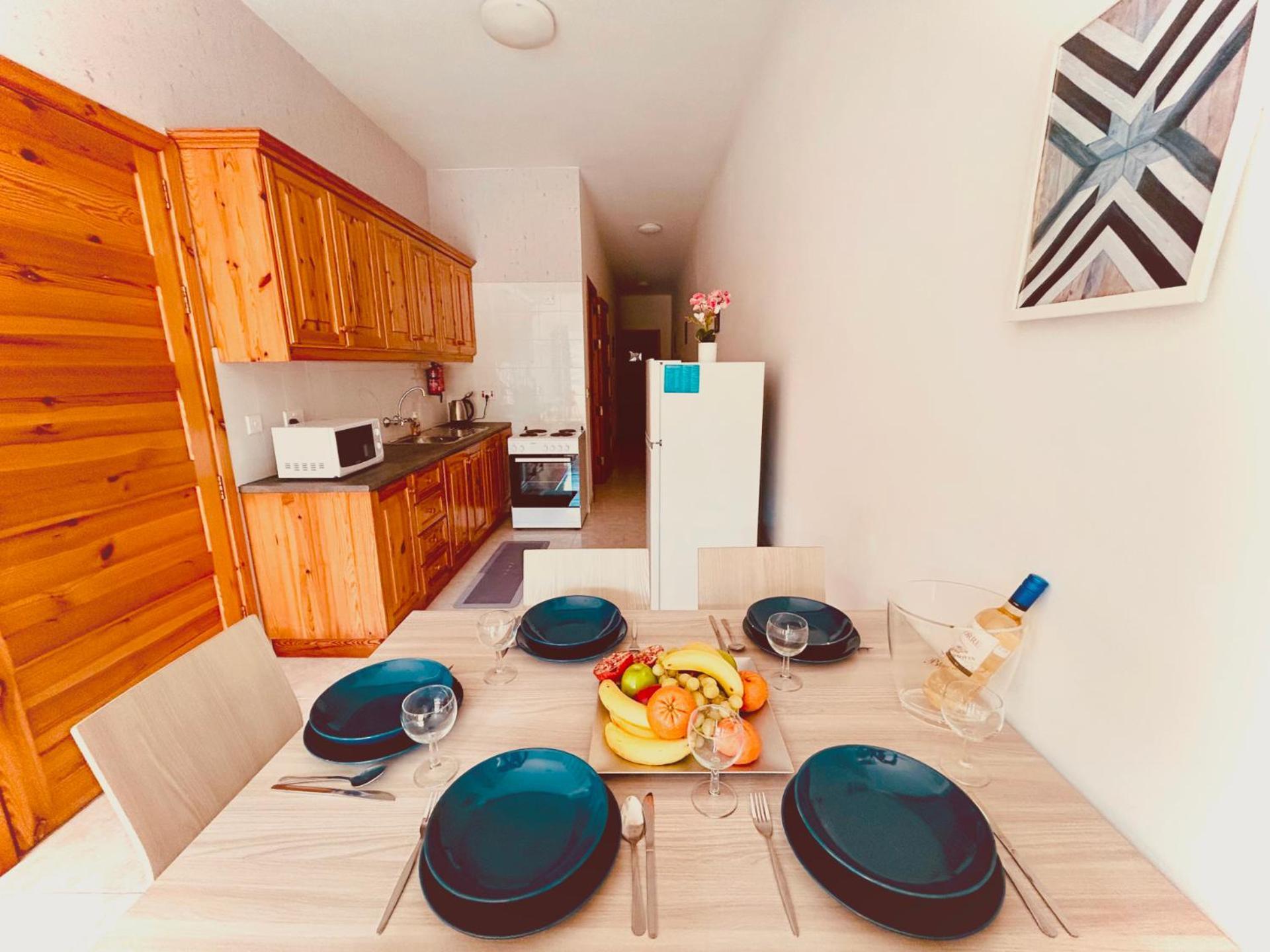 Arzella Apartments Xlendi Stylish Stay Near Beach Local Eats Ngoại thất bức ảnh