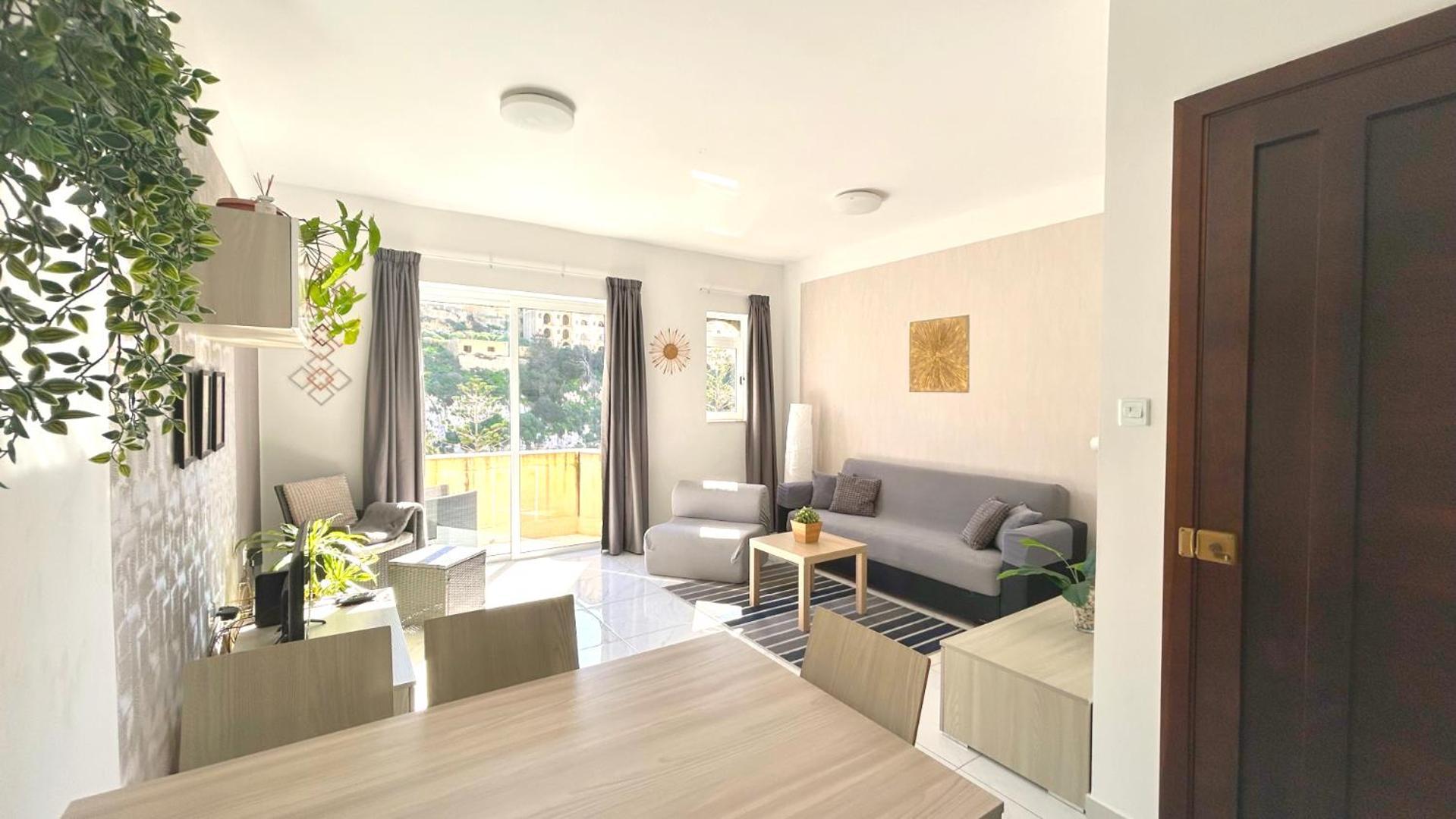 Arzella Apartments Xlendi Stylish Stay Near Beach Local Eats Ngoại thất bức ảnh